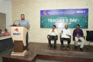 Awarded teachers addressing attendents (2)